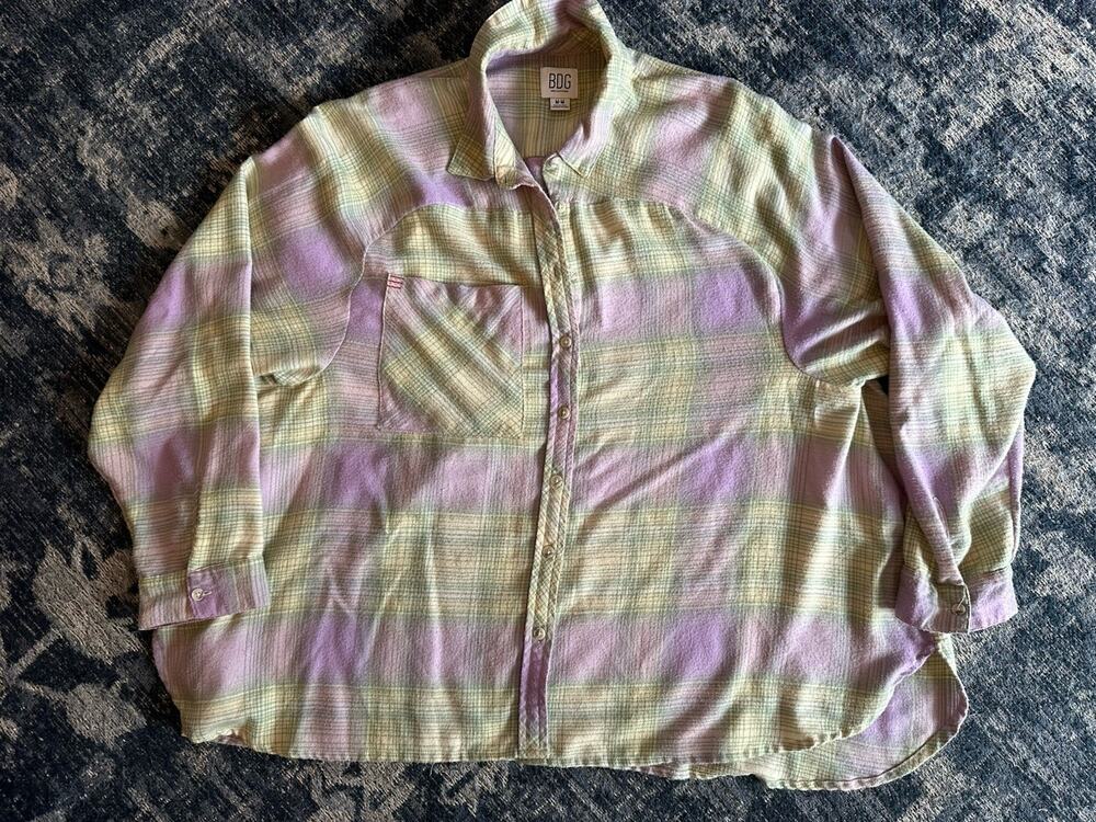 BDG Flannel Oversized Button Up Shirt Women’s Medium Boxy Light Purple/Green